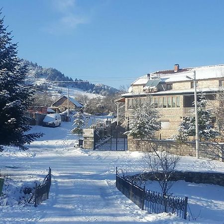 Pashuta Hotel Voskopoja Kültér fotó