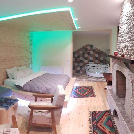 Pashuta Hotel Voskopoja Kültér fotó