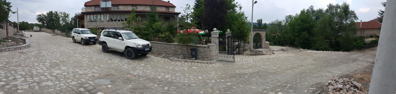 Pashuta Hotel Voskopoja Kültér fotó