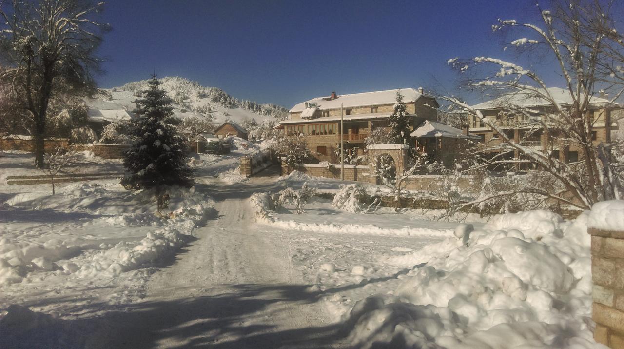 Pashuta Hotel Voskopoja Kültér fotó