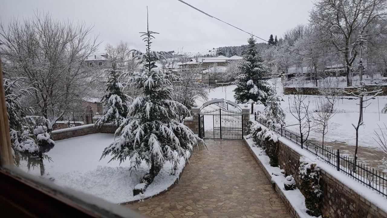 Pashuta Hotel Voskopoja Kültér fotó