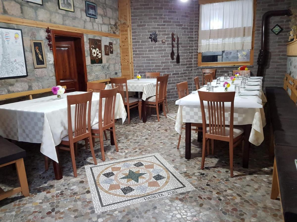 Pashuta Hotel Voskopoja Kültér fotó